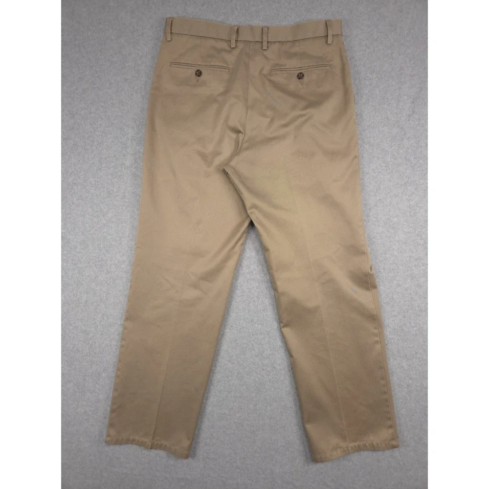 Dockers Mens 33x32 Beige Tan Classic Fit Pleated Front Chino Khaki Pants School